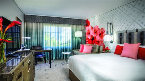 royal club 13|Holiday Rooms .